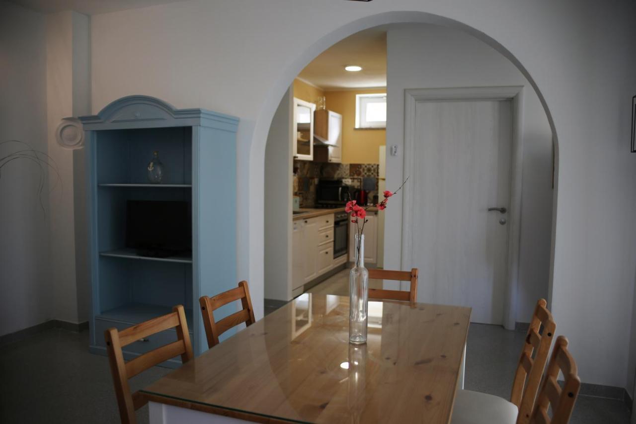 Apartment Nola Porozina エクステリア 写真